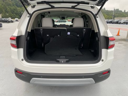 Certified 2025 Honda Pilot EX-L image 13