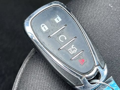 Used 2024 Chevrolet Malibu LT FWD image 24