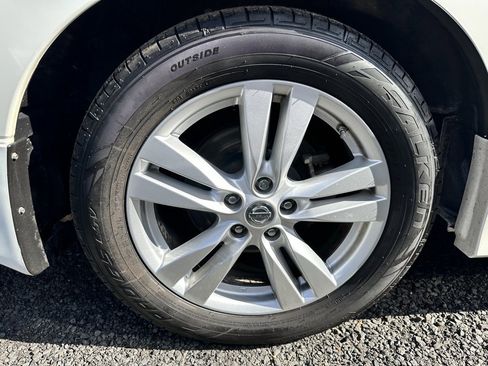 Used 2015 Nissan Quest SL image 11