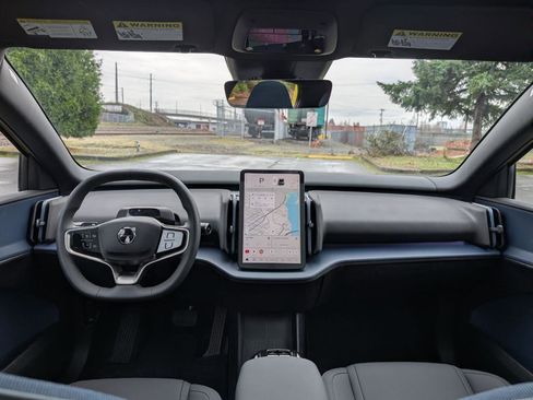 Used 2025 Volvo EX30 Ultra w/ Climate Package image 12