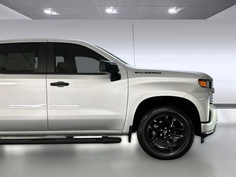Used 2022 Chevrolet Silverado 1500 Custom w/ LPO, Blackout Package image 32