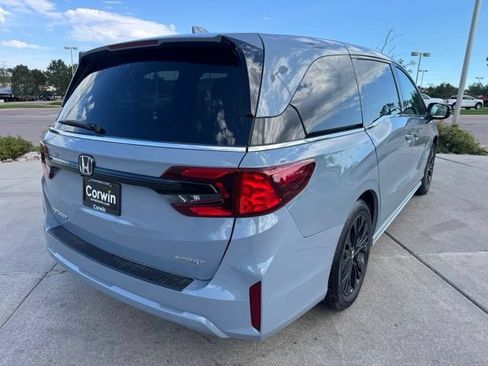 Used 2025 Honda Odyssey Sport-L image 8