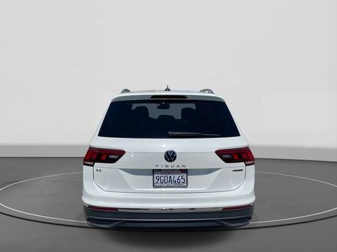 Used 2023 Volkswagen Tiguan SE AWD/4WD image 5