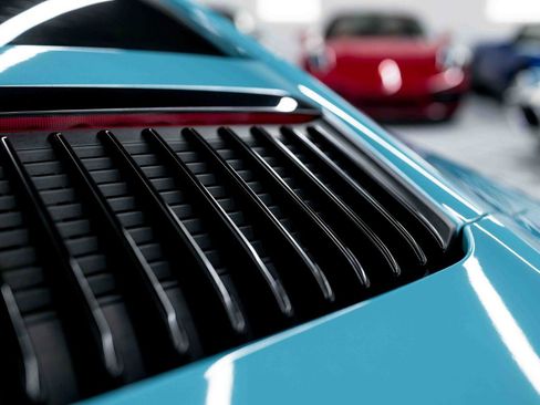 Used 2017 Porsche 911 Carrera image 22