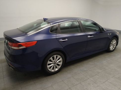 Used 2017 Kia Optima LX w/ Option Group 014 FWD image 10