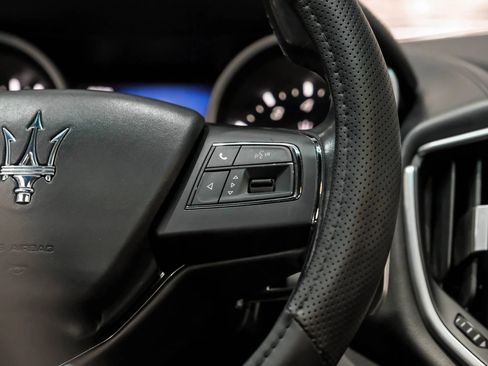 Used 2016 Maserati Ghibli S image 18