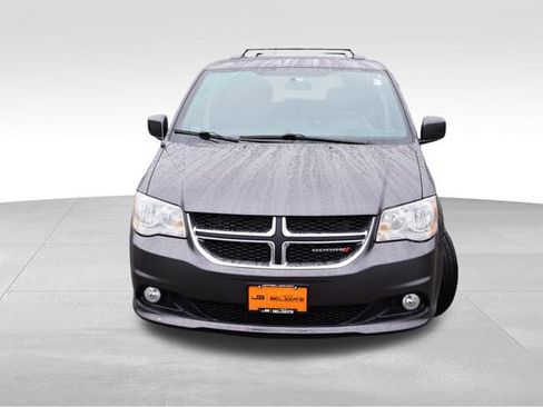 Used 2018 Dodge Grand Caravan SXT FWD image 12
