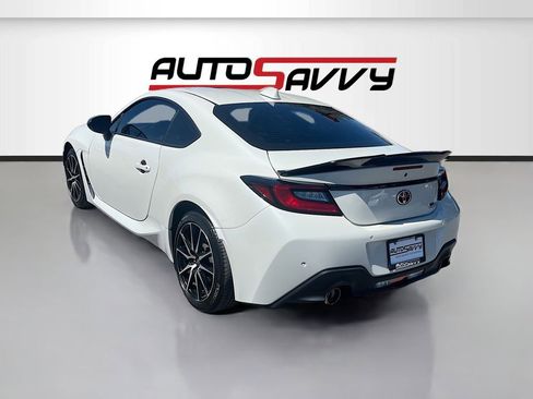 Used 2022 Toyota GR86 image 5