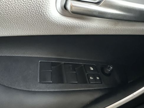 Used 2025 Toyota Corolla SE FWD image 17