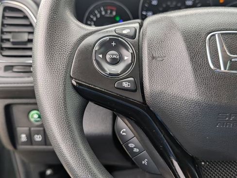 Used 2018 Honda HR-V EX image 24