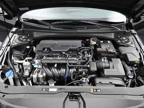New 2026 Hyundai Elantra Sport FWD image 33