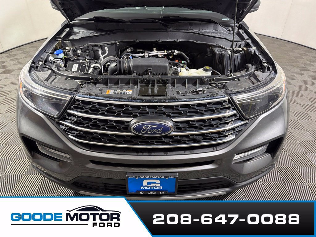 Used 2023 Ford Explorer XLT w/ Equipment Group 202A AWD/4WD image 26