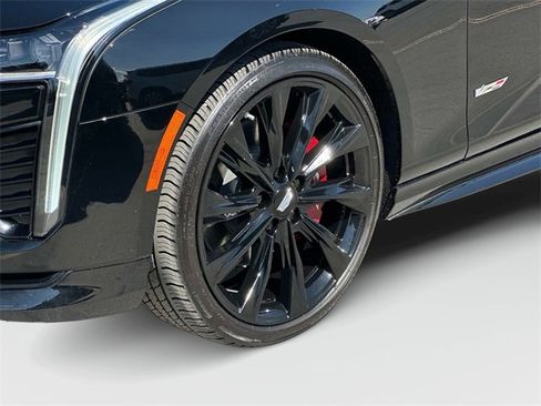 Certified 2023 Cadillac CT4 V w/ LPO, ONYX Package image 29