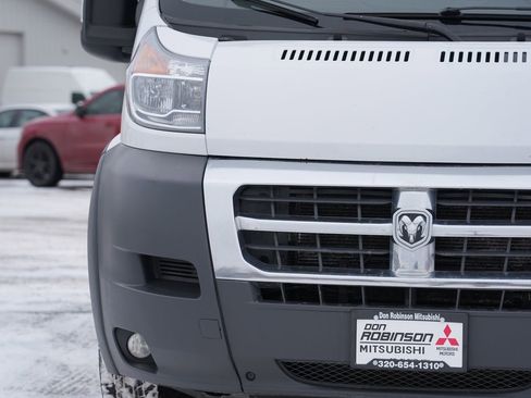 Used 2016 RAM ProMaster 2500 w/ Premium Appearance Group image 9