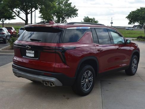 New 2026 Chevrolet Traverse LT w/ Driver Confidence Package FWD image 5