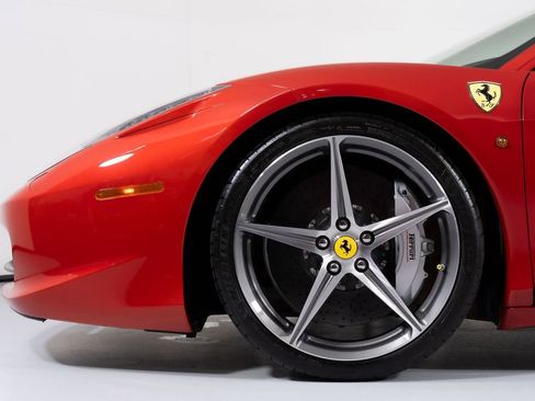 Used 2013 Ferrari 458 Italia Coupe image 12