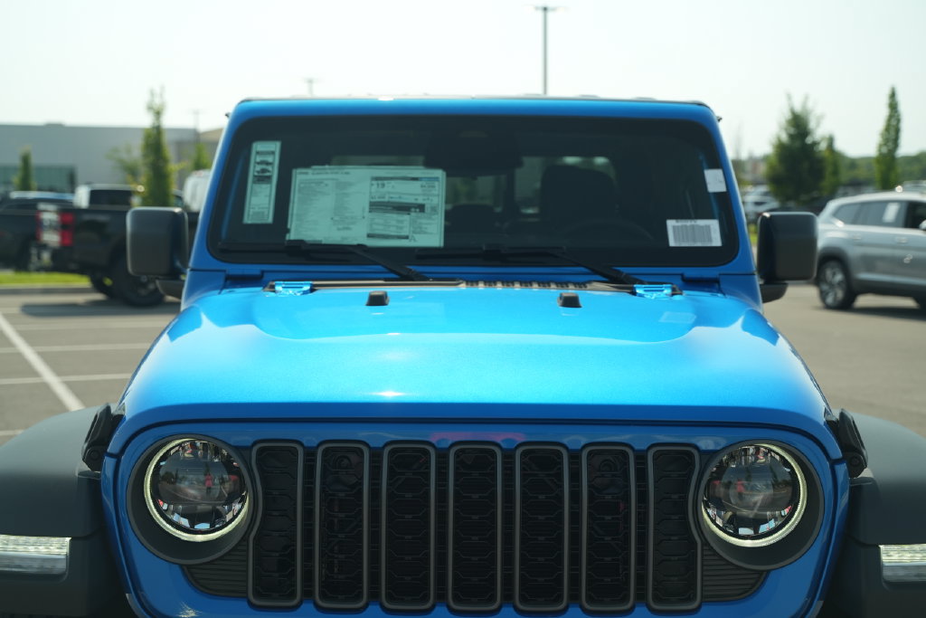 New 2026 Jeep Gladiator Sport AWD/4WD image 41