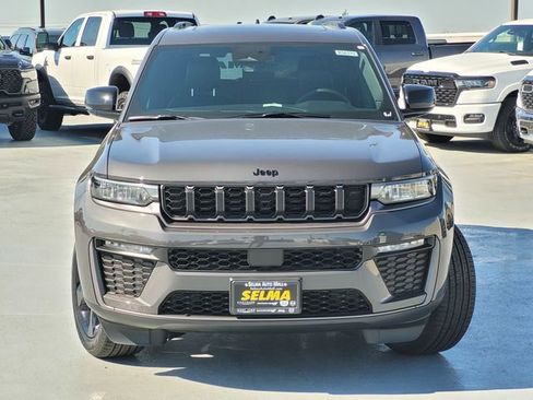 New 2026 Jeep Grand Cherokee Limited AWD/4WD image 2