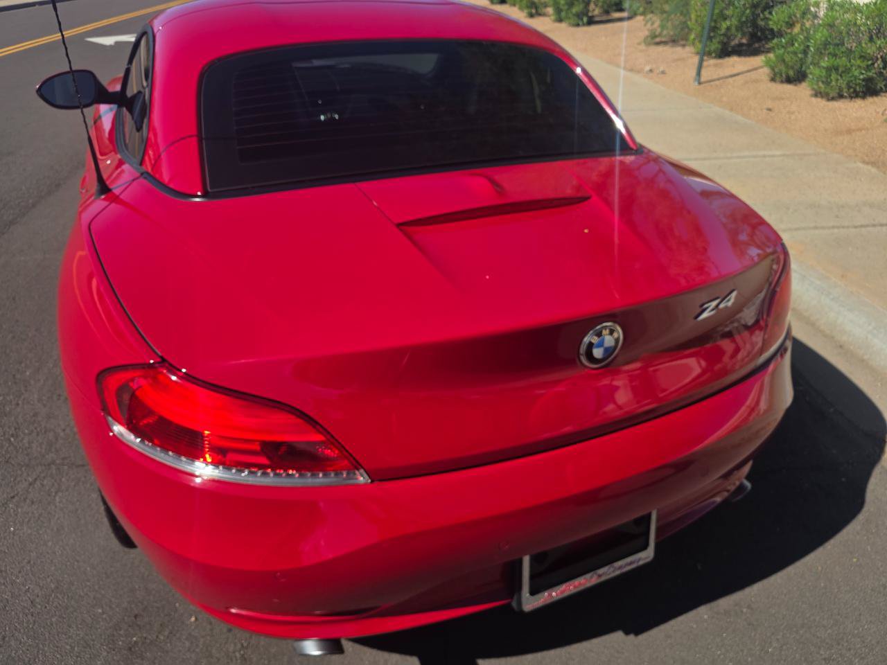 Used 2010 BMW Z4 sDrive35i RWD image 23