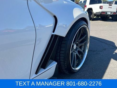 Used 2017 INFINITI Q60 3.0t w/ Premium Plus Package 3.0T AWD/4WD image 9