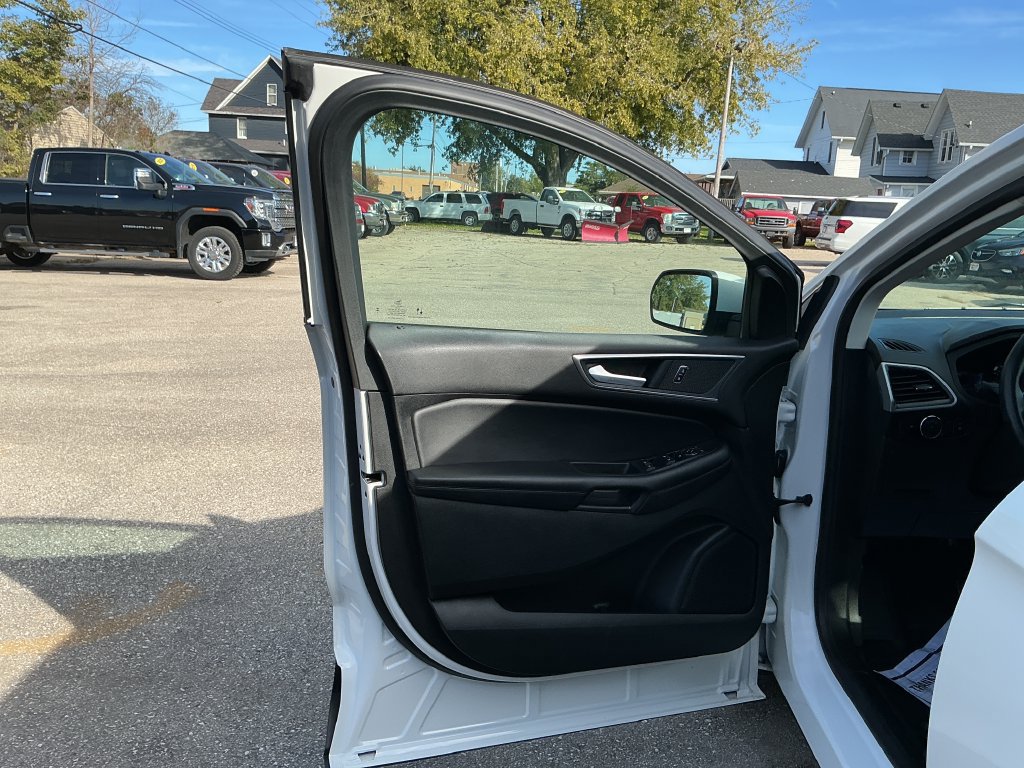 Used 2024 Ford Edge SEL w/ Convenience Package AWD/4WD image 10