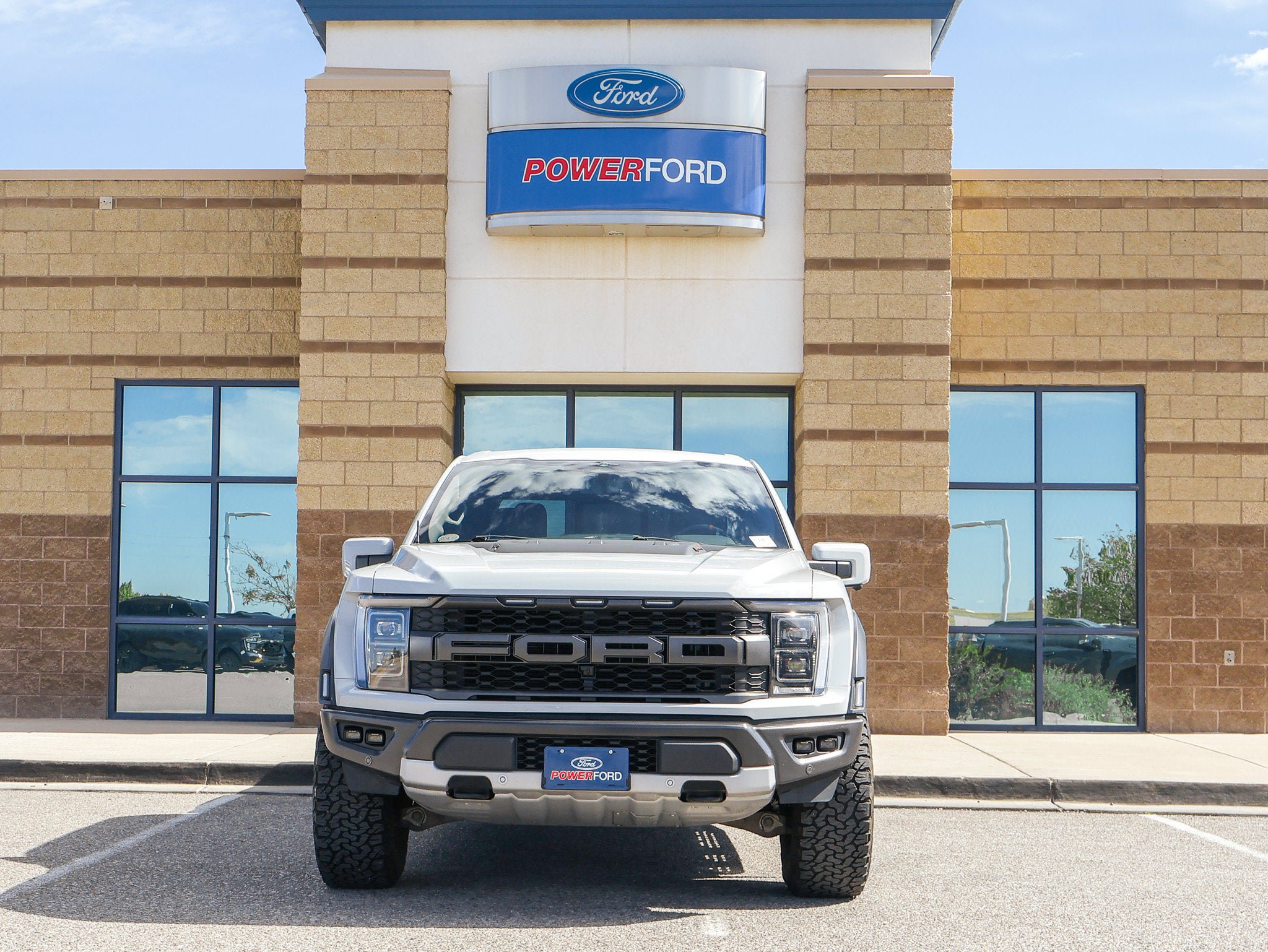 Certified 2023 Ford F150 Raptor w/ Raptor Carbon Fiber Package AWD/4WD image 3