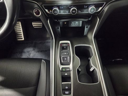 Used 2022 Honda Accord Sport image 13