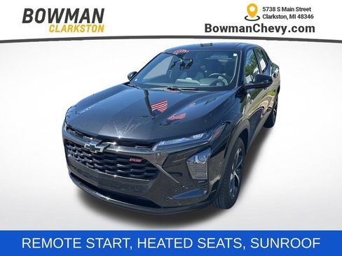 Used 2024 Chevrolet Trax RS w/ Sunroof Package FWD image 1