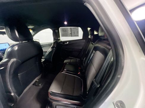 Used 2023 Ford Escape ST-Line image 29
