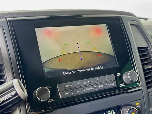 Used 2024 Nissan Titan SV w/ SV Convenience Package image 10