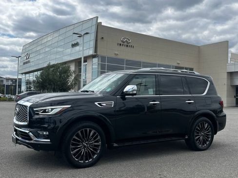 Certified 2024 INFINITI QX80 Sensory w/ Cargo Package AWD/4WD image 2