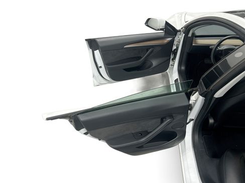 Certified 2023 Tesla Model 3 Long Range AWD/4WD image 10