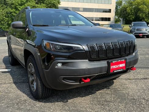 Used 2020 Jeep Cherokee Trailhawk w/ Comfort/Convenience Group AWD/4WD image 14