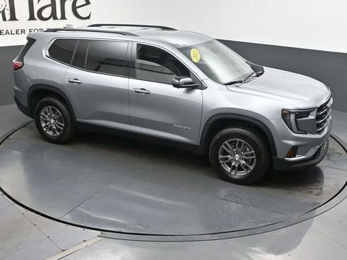 Used 2025 GMC Acadia Elevation image 39