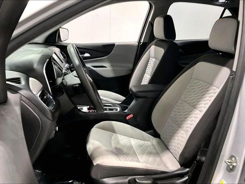 Used 2018 Chevrolet Equinox LS image 22