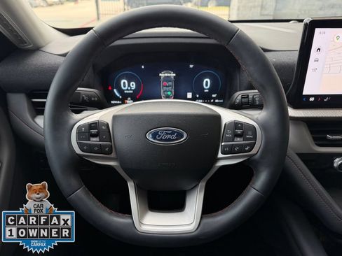 Used 2025 Ford Explorer Active RWD image 11