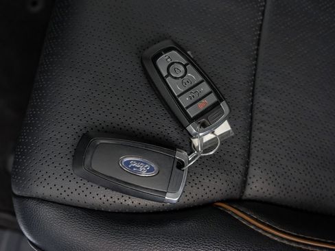 Used 2025 Ford F250 Lariat AWD/4WD image 69