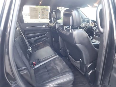 Used 2017 Jeep Grand Cherokee Altitude AWD/4WD image 30