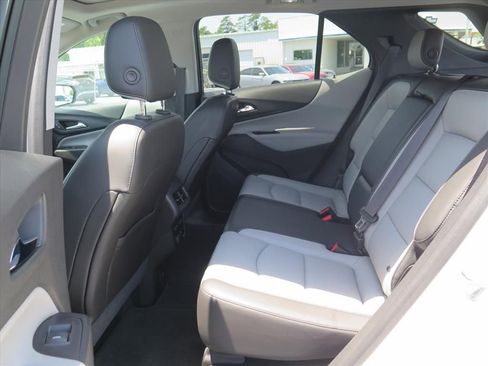 Used 2018 Chevrolet Equinox Premier FWD image 16