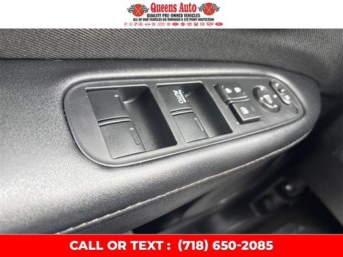 Used 2021 Honda HR-V Sport image 40