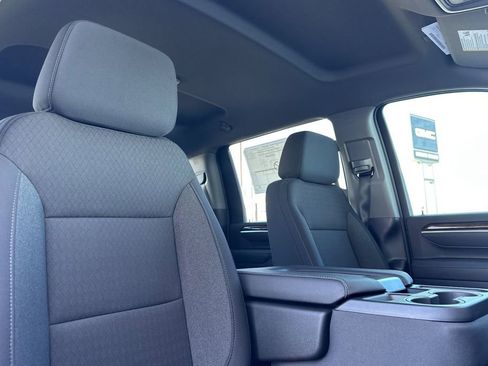 New 2026 GMC Sierra 2500 SLE w/ SLE Value Package; image 14