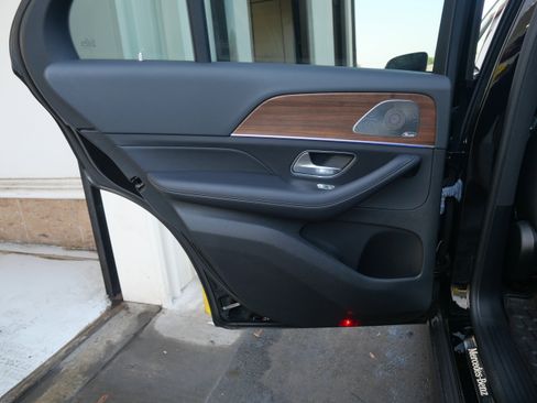 Used 2021 Mercedes-Benz GLE 350 image 8