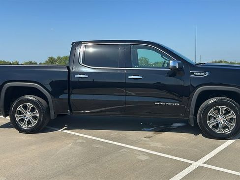 Used 2025 GMC Sierra 1500 SLT AWD/4WD image 15