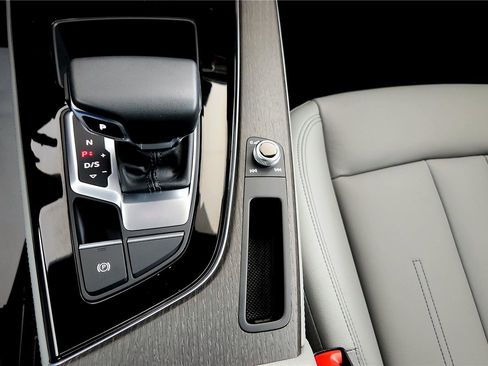 Used 2023 Audi A4 2.0T Premium Plus image 29