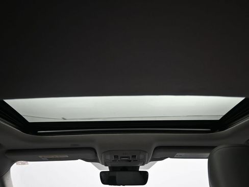Used 2021 Toyota Highlander XLE AWD/4WD image 55