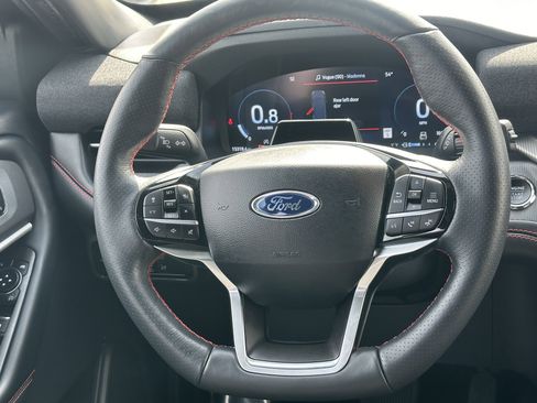 Used 2025 Ford Explorer ST-Line w/ Premium Package image 24