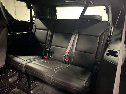 Certified 2021 GMC Yukon Denali w/ Denali Premium Package AWD/4WD image 15