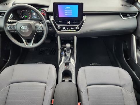 Used 2024 Toyota Corolla Cross AWD Hybrid image 22