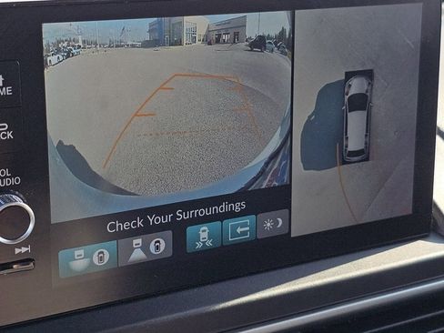 Used 2024 Honda Pilot Elite image 18