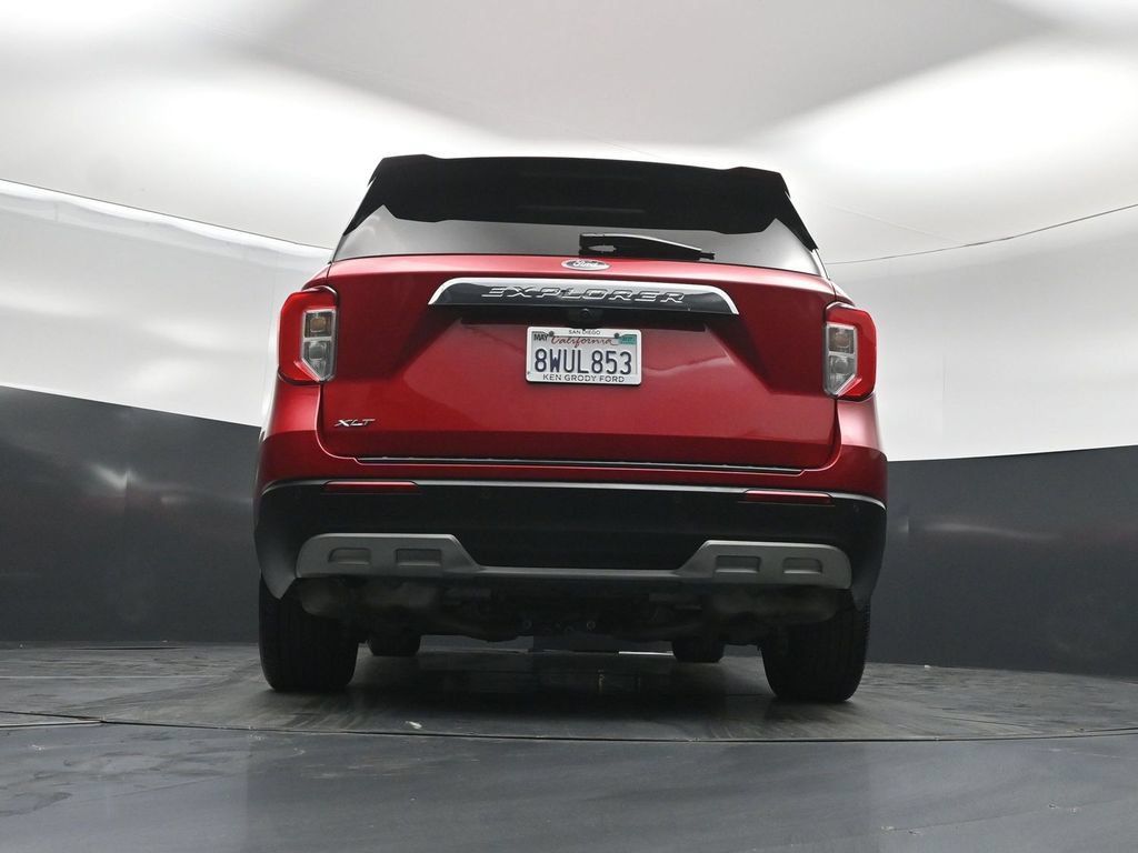 Used 2021 Ford Explorer XLT w/ Equipment Group 202A RWD image 46